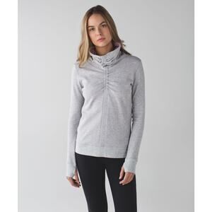 Lululemon In A Cinch Long Sleeve Tee, Heathered Light Grey Raspberry, W3L88S